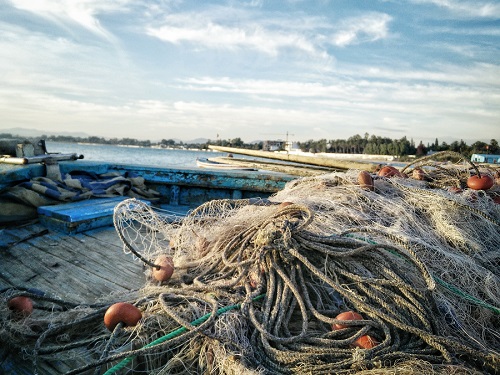 Sustainability : Phone Parts From Fishing Nets